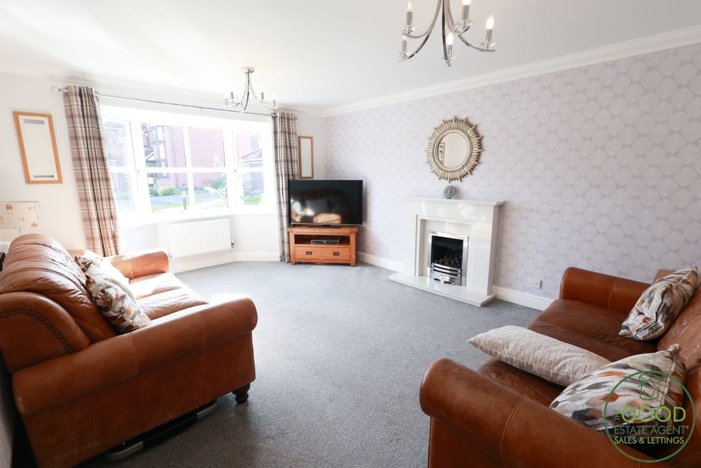 Property photo 2 of 36