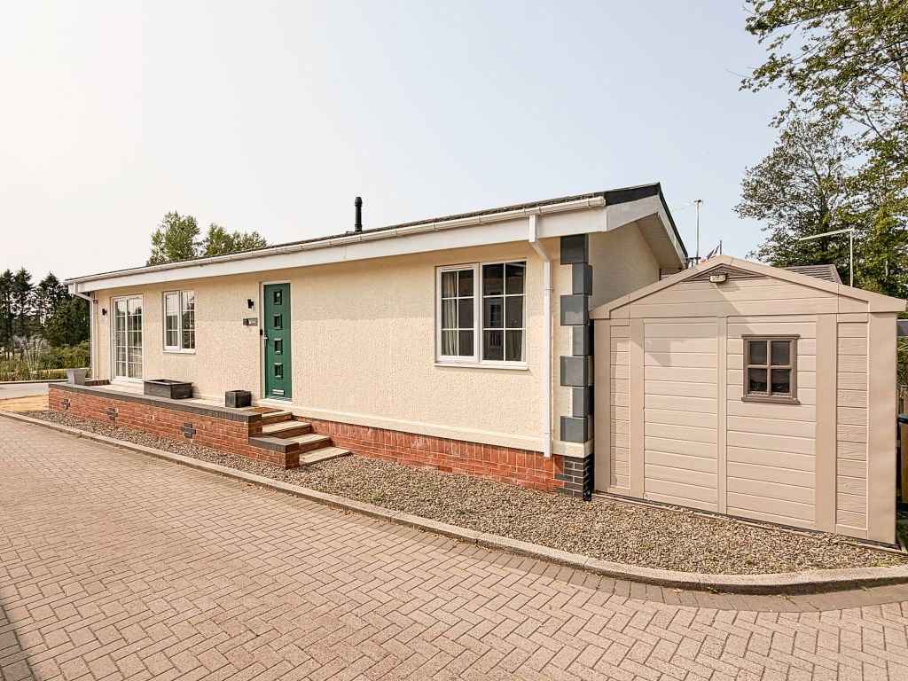 Property photo 1 of 12 Front