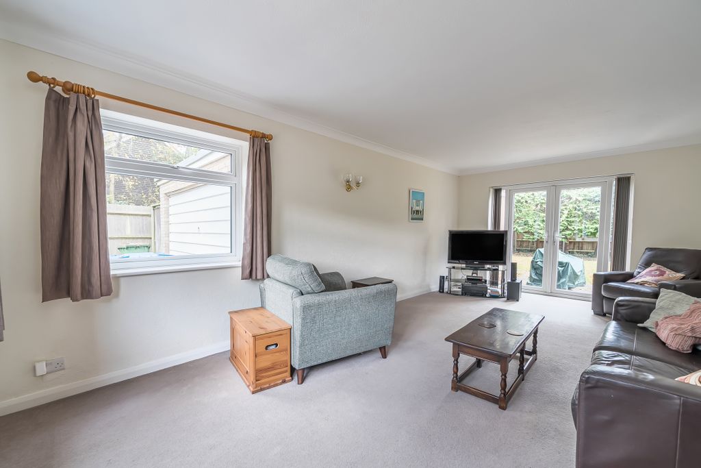 Property photo 3 of 18