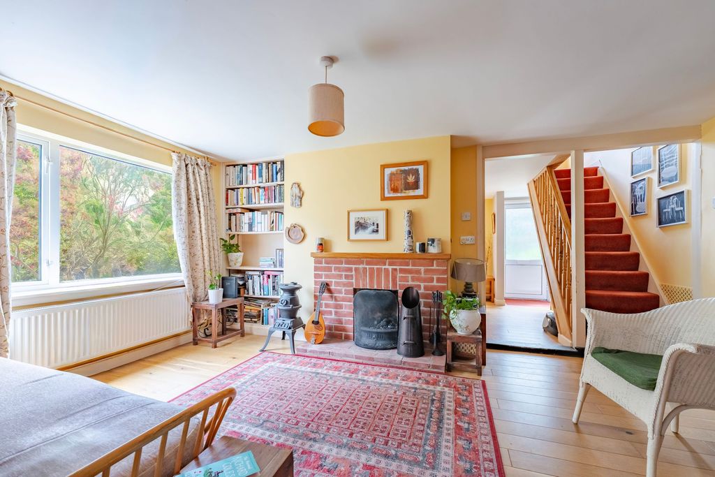 Property photo 2 of 19