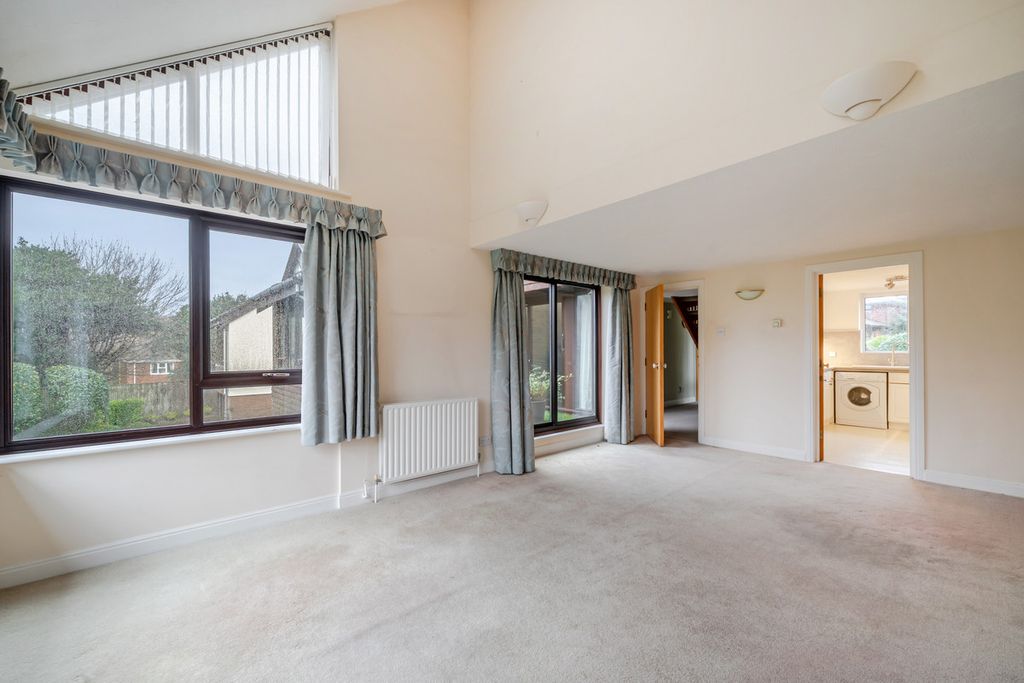 Property photo 3 of 15