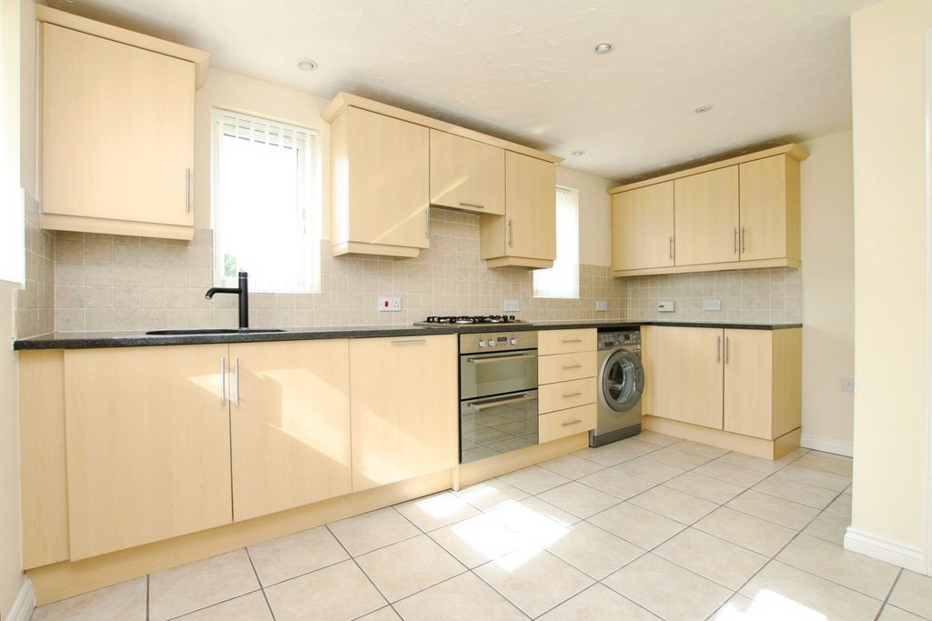 Property photo 3 of 9