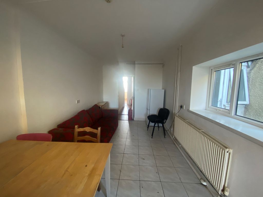 Property photo 3 of 3