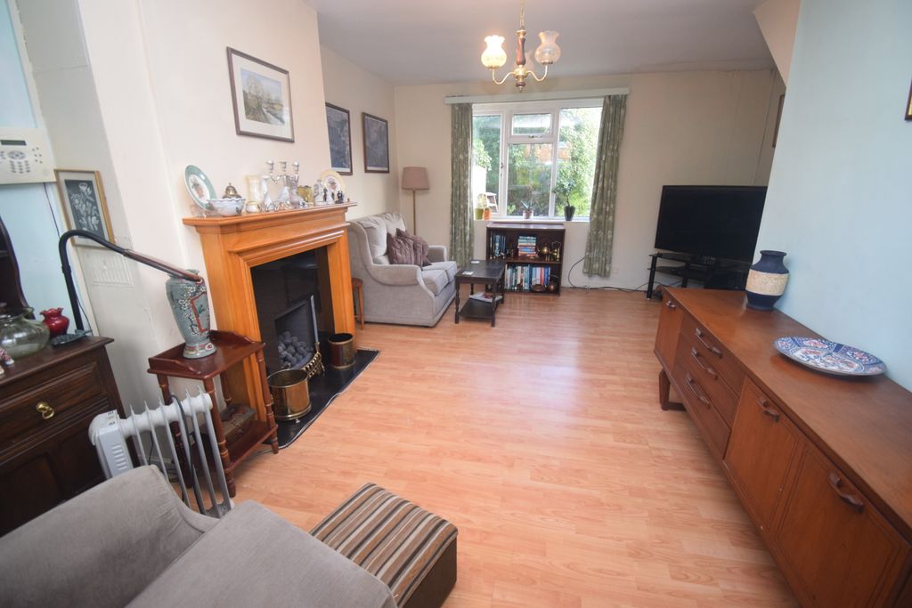 Property photo 2 of 10 Living Room 1