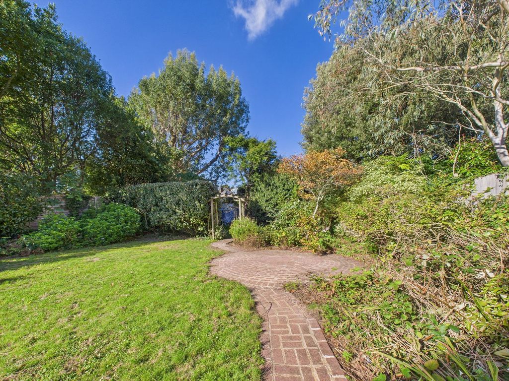 Property photo 3 of 14