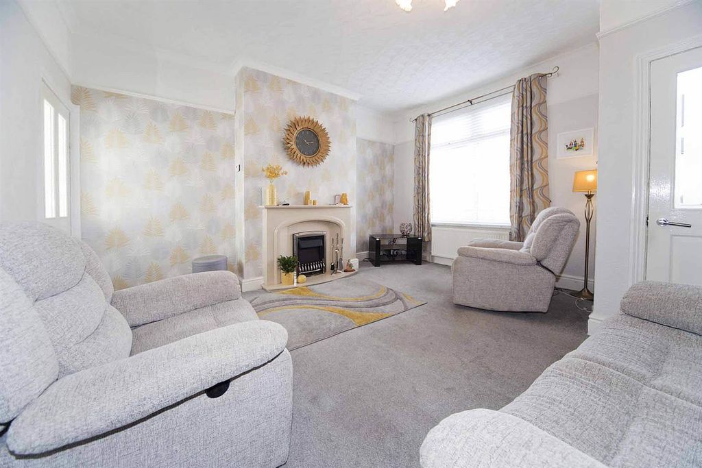 Property photo 2 of 22