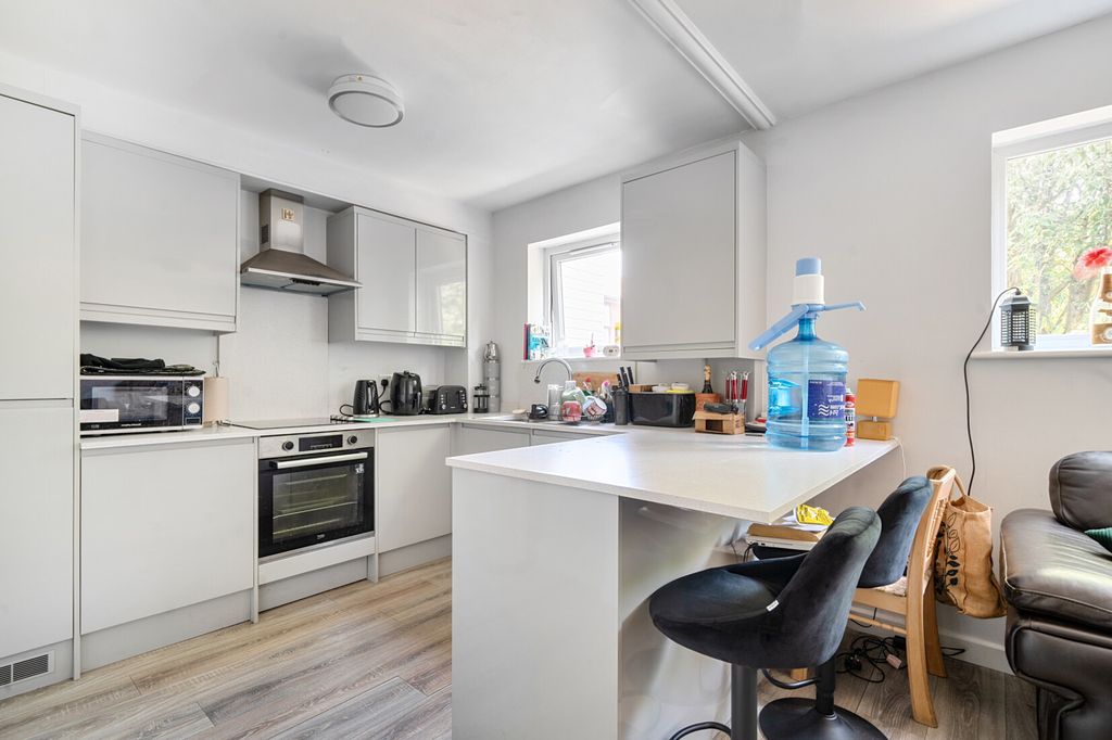 Property photo 3 of 14 Kitchen