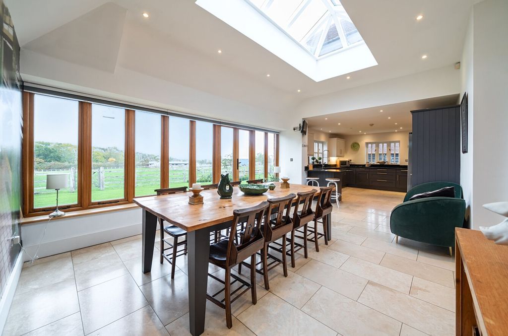 Property photo 2 of 29 Kitchen Diner