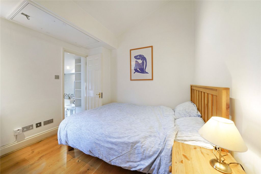 Property photo 3 of 10 Picture No. 34
