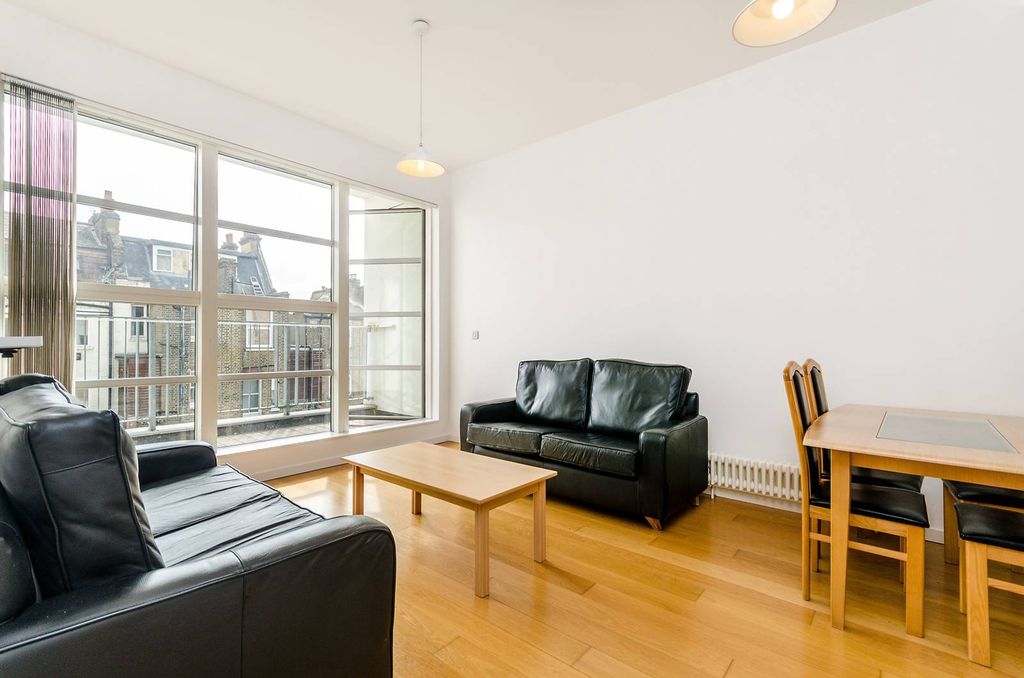 Property photo 1 of 9