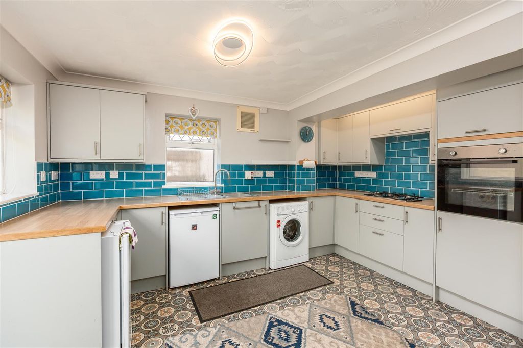 Property photo 2 of 27 Cz0A0306-Edit.Jpg