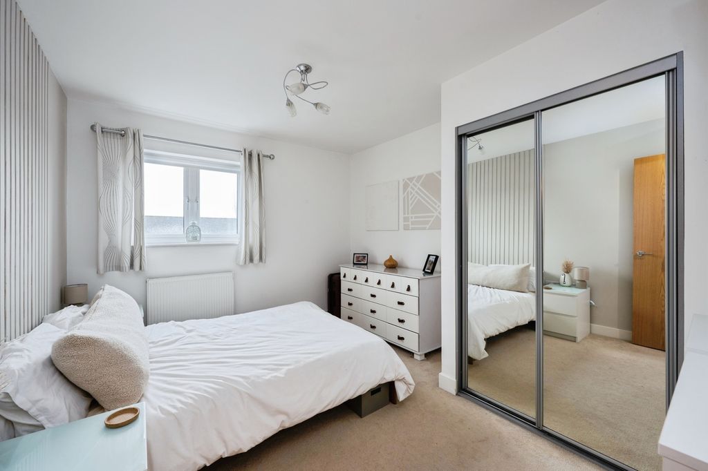 Property photo 3 of 15 Pbox-Img.Jpg