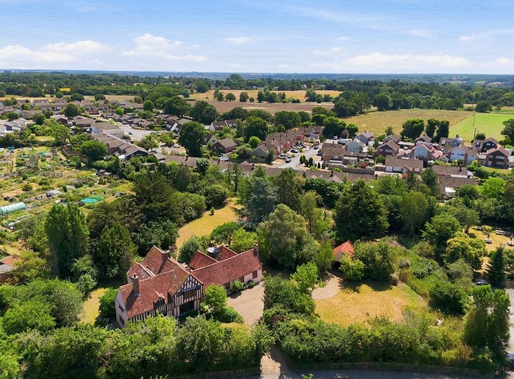 Property photo 1 of 20 Chaplins
