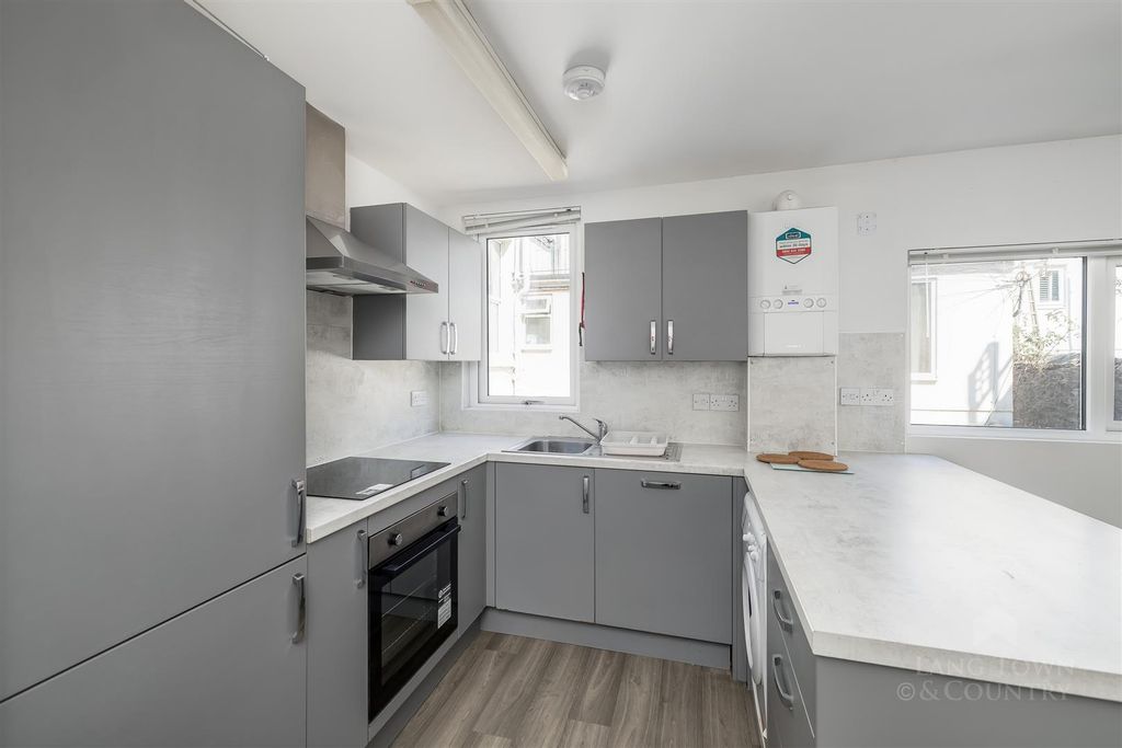 Property photo 3 of 17 0012.Jpg