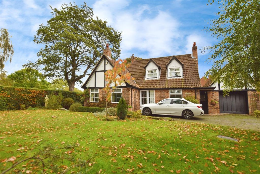 Property photo 1 of 30 420Dfc25-Front.Jpg