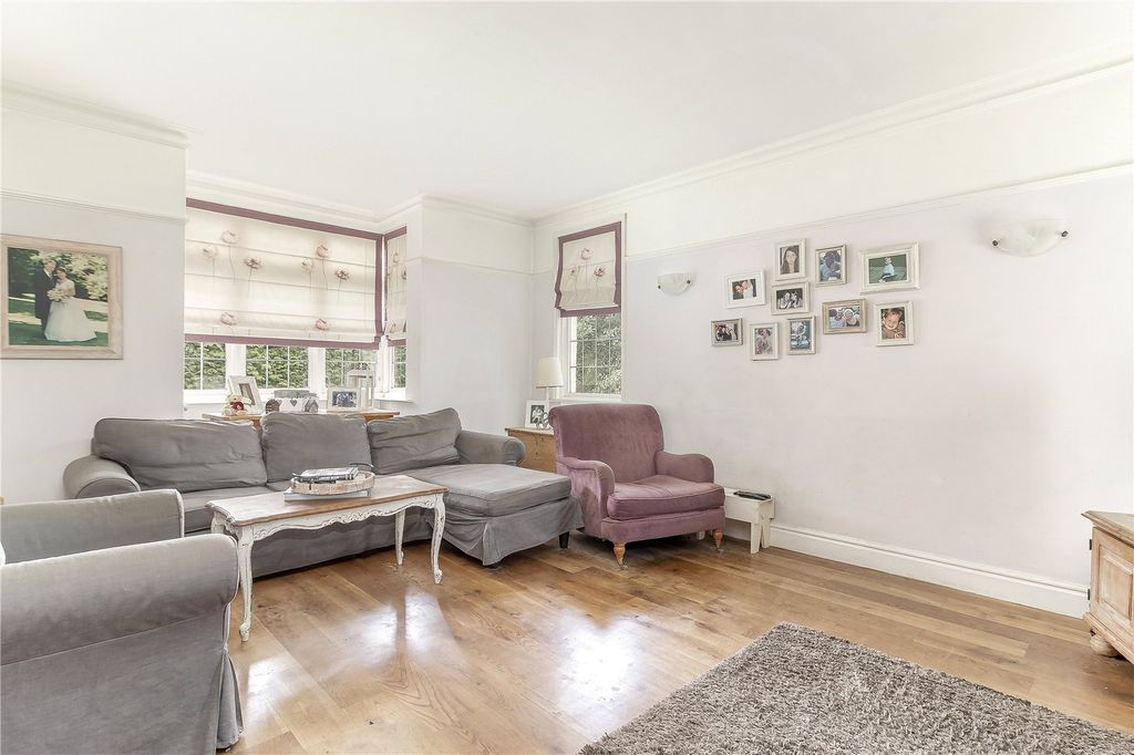 Property photo 2 of 10 Picture No. 09