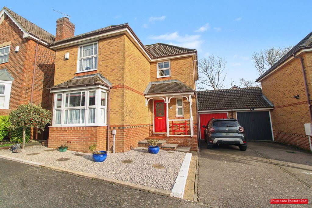Property photo 1 of 18