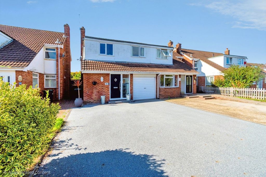 Property photo 1 of 22 Picture No. 24