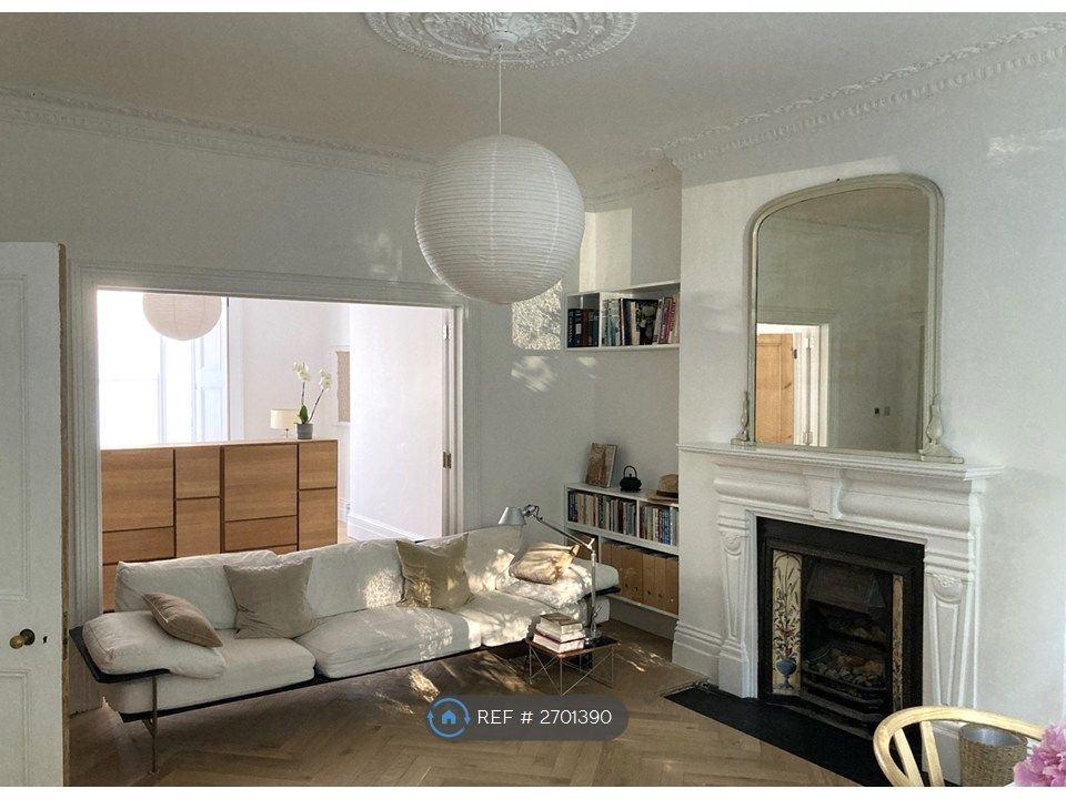 Property photo 3 of 12 Rear Reception