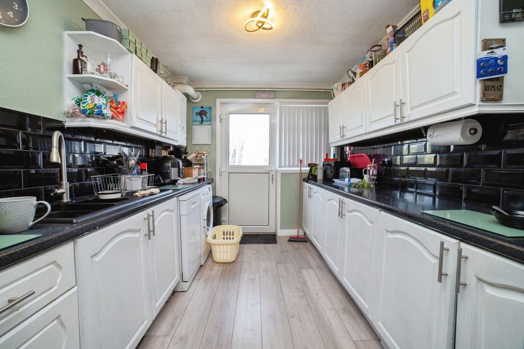 Property photo 2 of 14 Pbox-Img.Jpg
