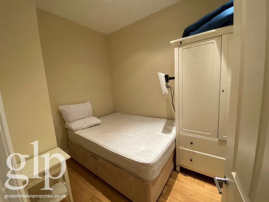 Property photo 2 of 8 496681
