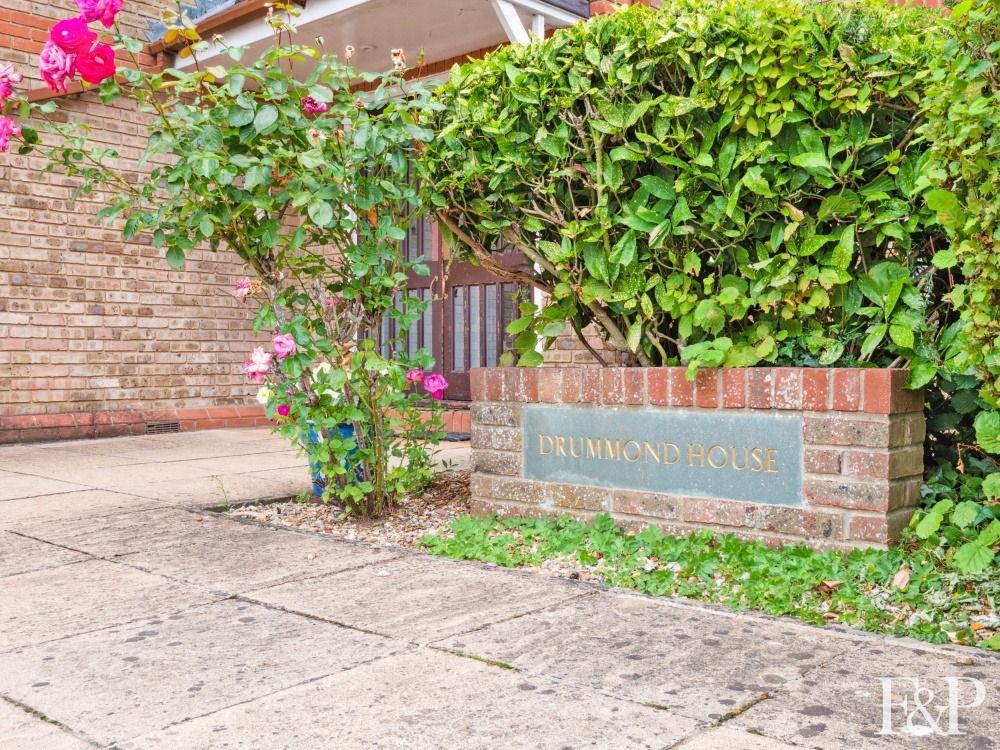 Property photo 1 of 15 4382400