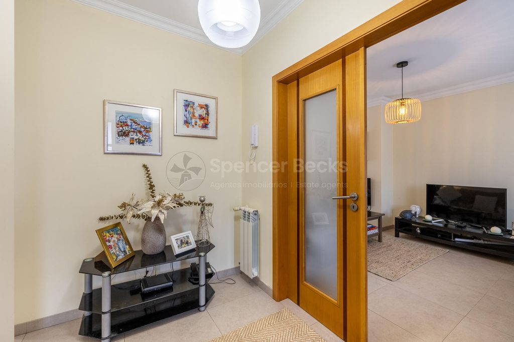 Property photo 2 of 34