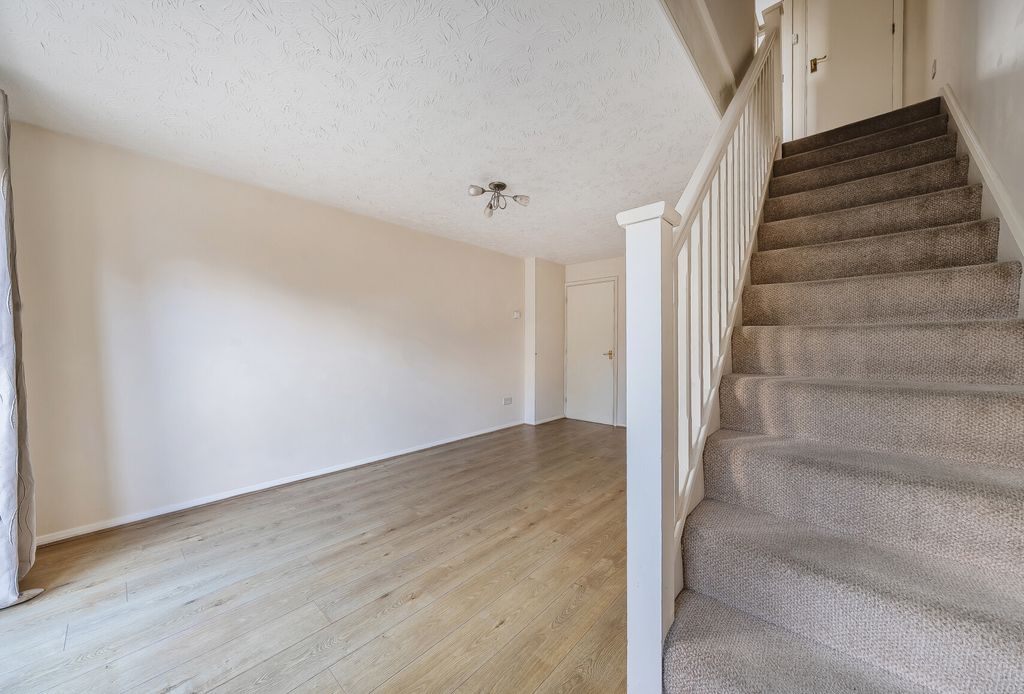 Property photo 3 of 20 1432082-2-69Cbeef...