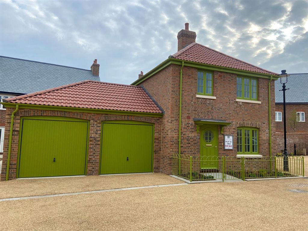 Property photo 1 of 8 Plot 35