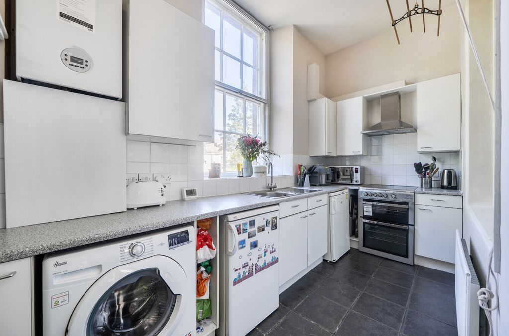 Property photo 3 of 9 1481082-2-6A4ce3A...