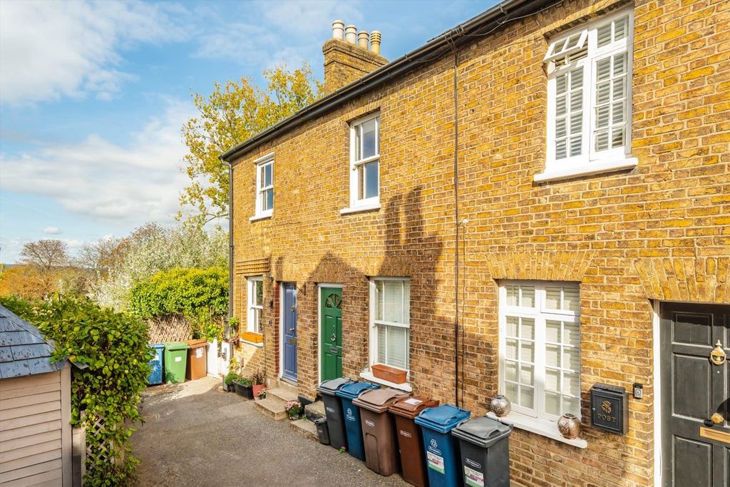 Property photo 1 of 6