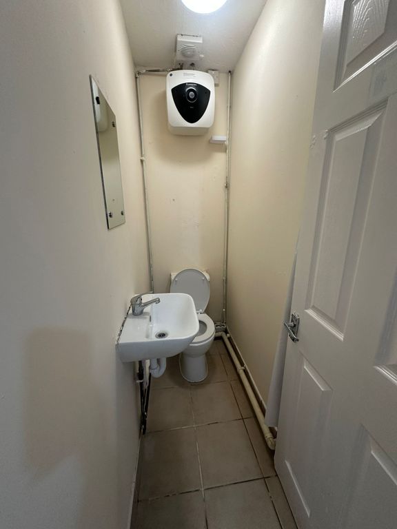 Property photo 3 of 6