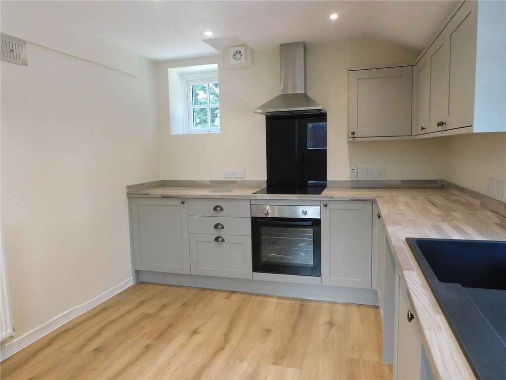 Property photo 3 of 19 Picture No. 01