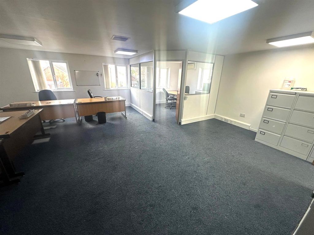 Property photo 3 of 9 Img_5531.Jpg