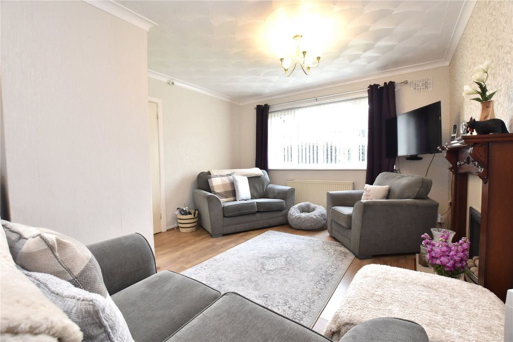 Property photo 2 of 24 Picture No. 08