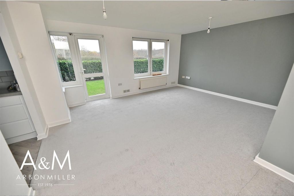 Property photo 3 of 18 Reception Room