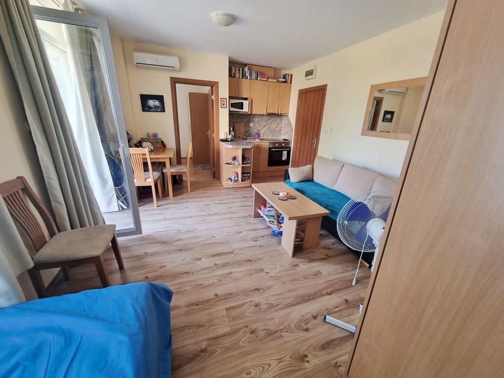 Property photo 1 of 11