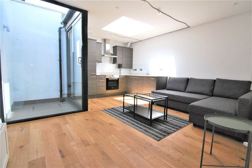 Property photo 1 of 6 Picture No. 03