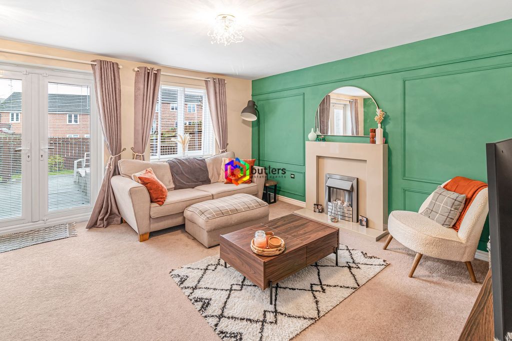 Property photo 2 of 15 Lounge