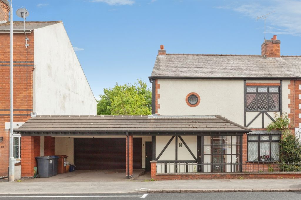Property photo 1 of 18