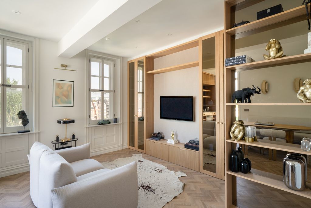 Property photo 3 of 22