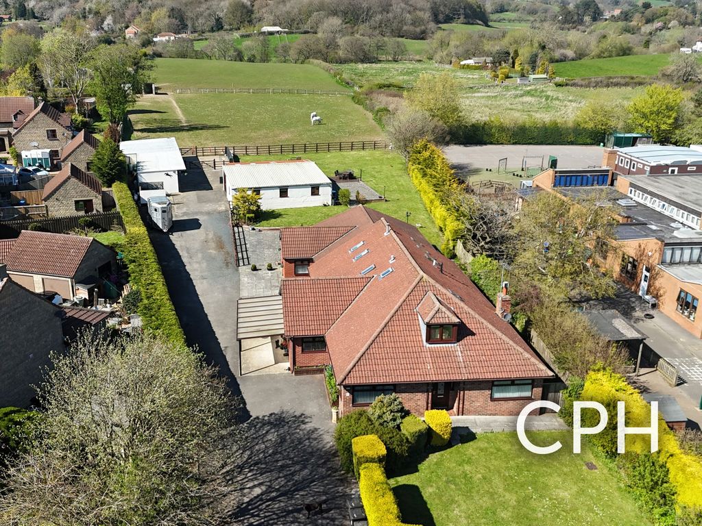 Property photo 1 of 37