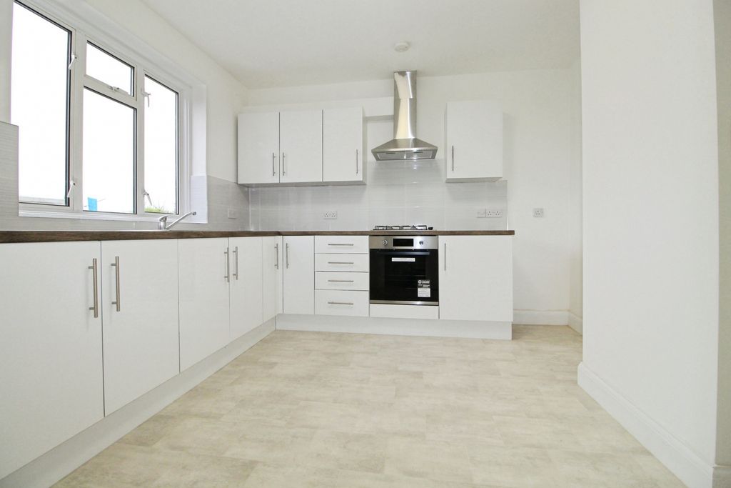 Property photo 2 of 13 Gallery