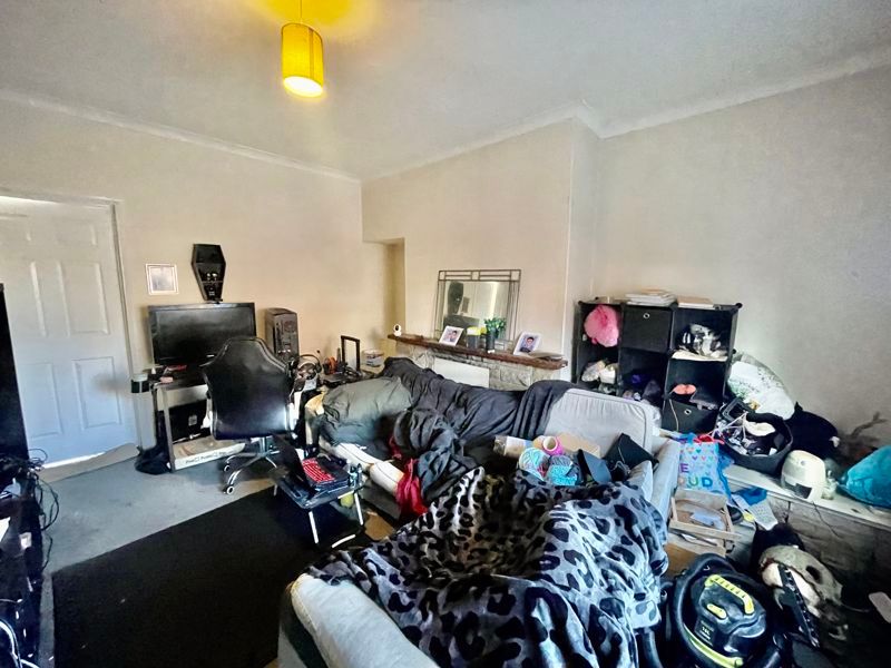 Property photo 3 of 8 Photo 2