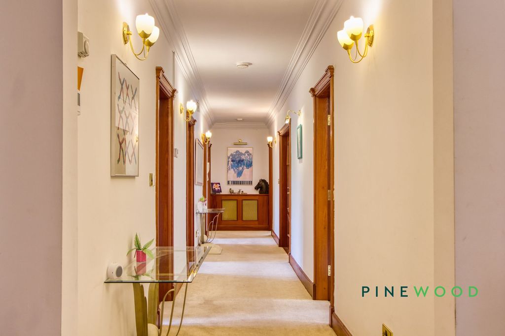 Property photo 2 of 52 Hallway