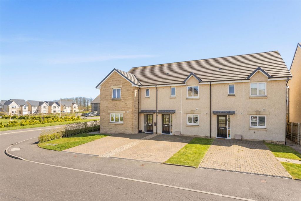 Property photo 1 of 33 26.Jpg