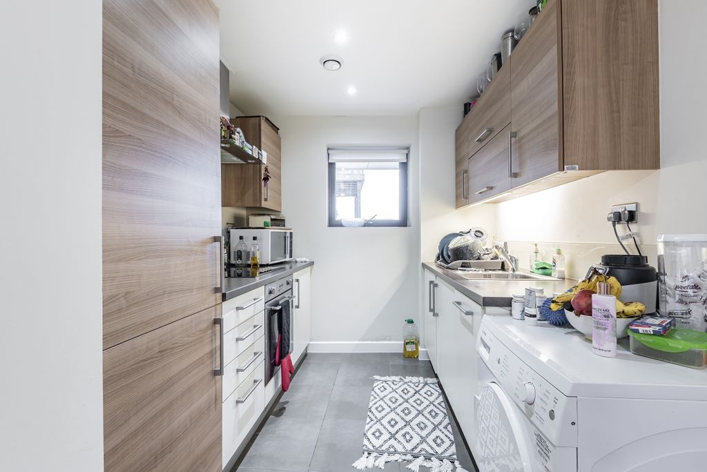 Property photo 3 of 7 652304 (3)