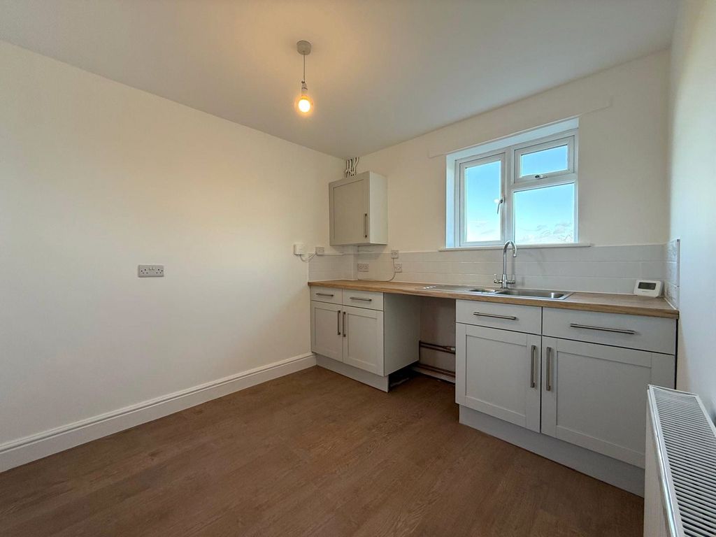 Property photo 3 of 14 Picture No. 27