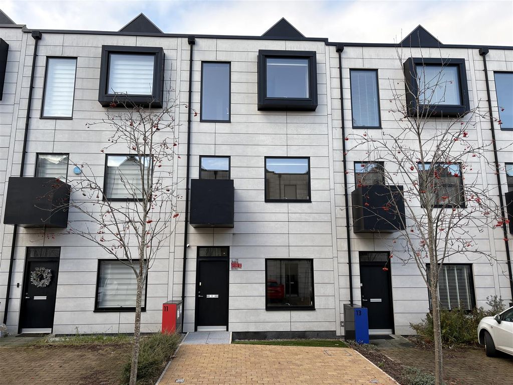 Property photo 2 of 29