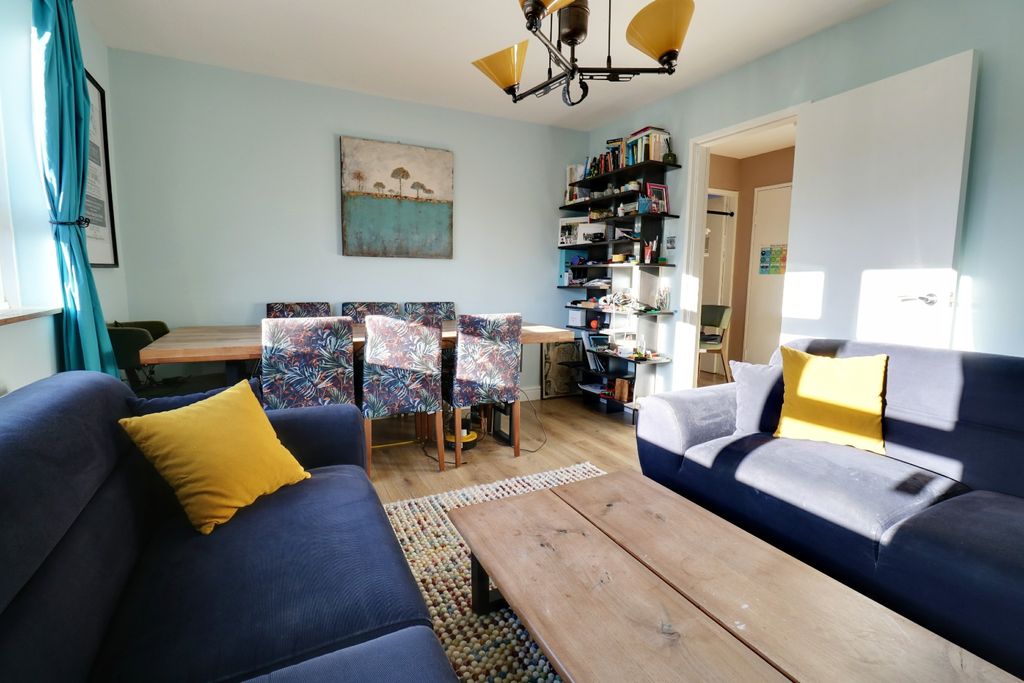 Property photo 3 of 16 4797733